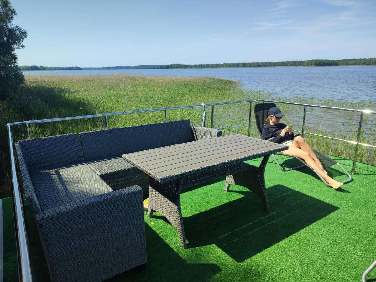 Houseboat- Dom Na Wodzie Z Sauna I Mozliwoscia Plywania Ilawa Bagian luar foto